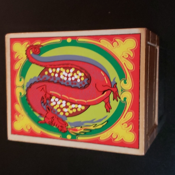 Dragon collectors box - Picture 2 of 9